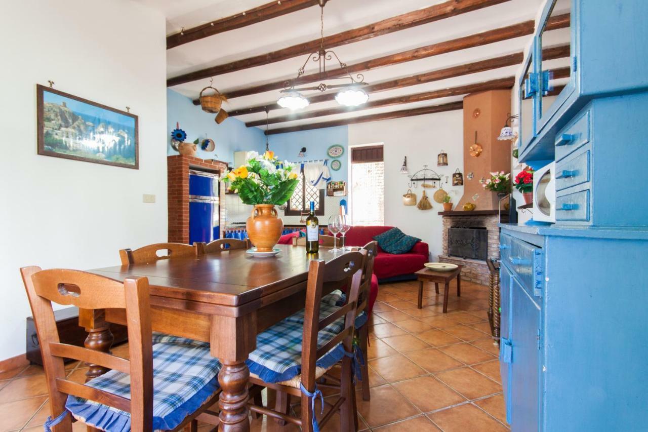 Villa Cala Bianca Castellammare del Golfo Buitenkant foto